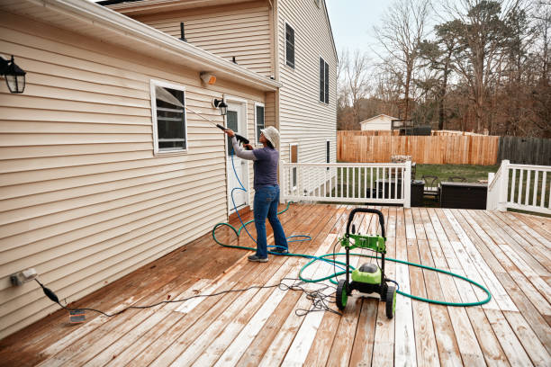 Best Pressure Washing Driveway  in Fitchburg, MA